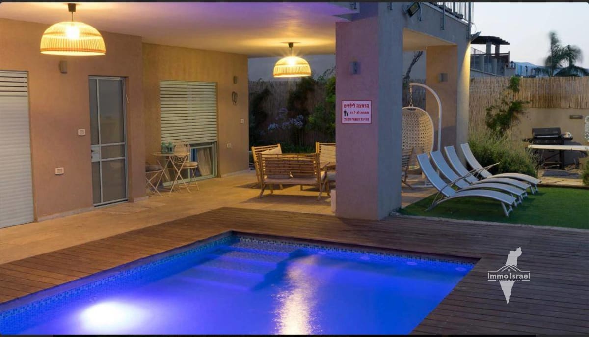 6-Room Semi-Detached House For Sale In Migdal