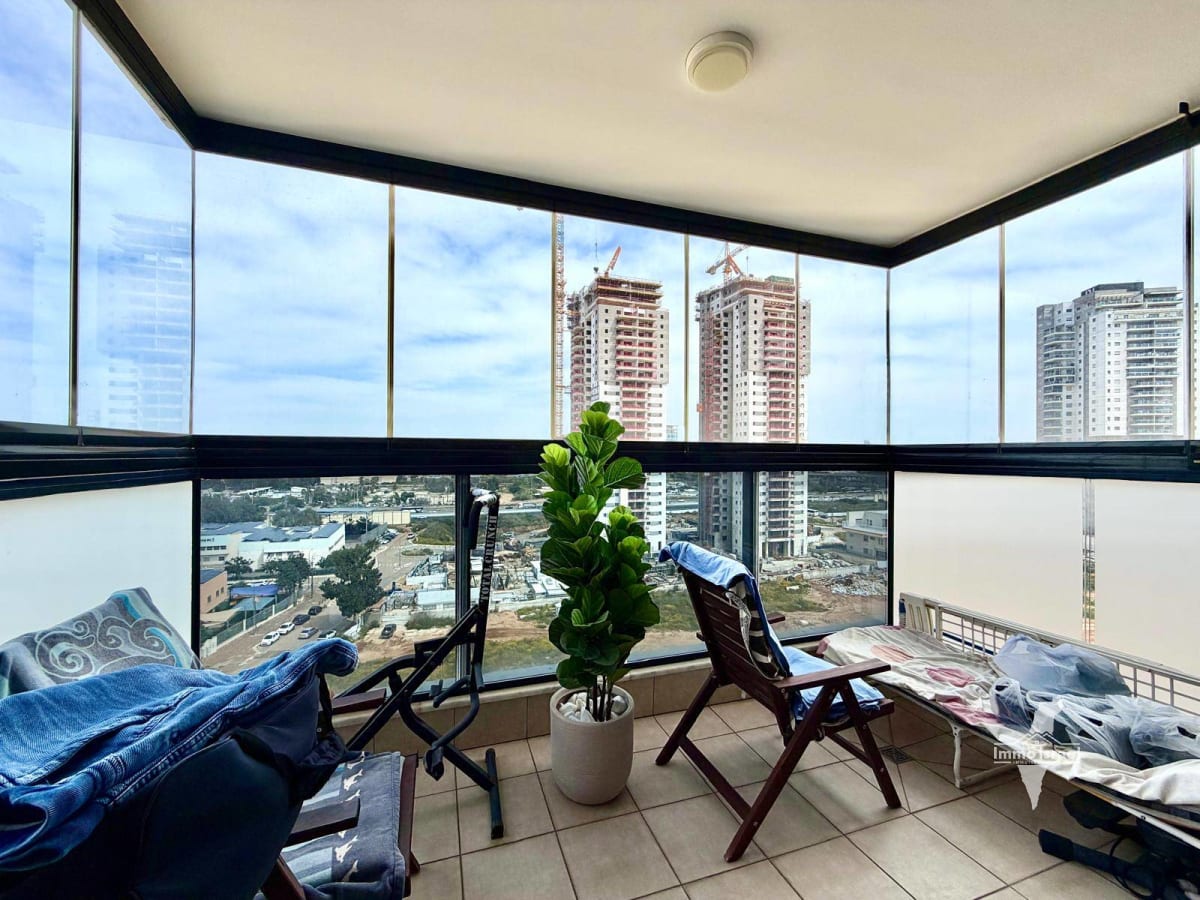 3-Room Apartment For Sale On Ha-Turim Street, Netanya