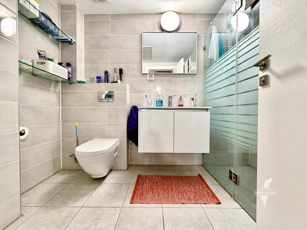 3-Room Apartment For Sale On Ha-Turim Street, Netanya