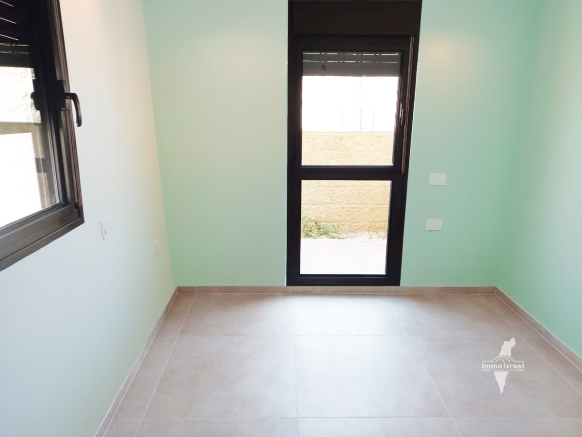 Appartement rez-de-jardin de 4 pièces à vendre rue Shaham, Mevaseret Zion
