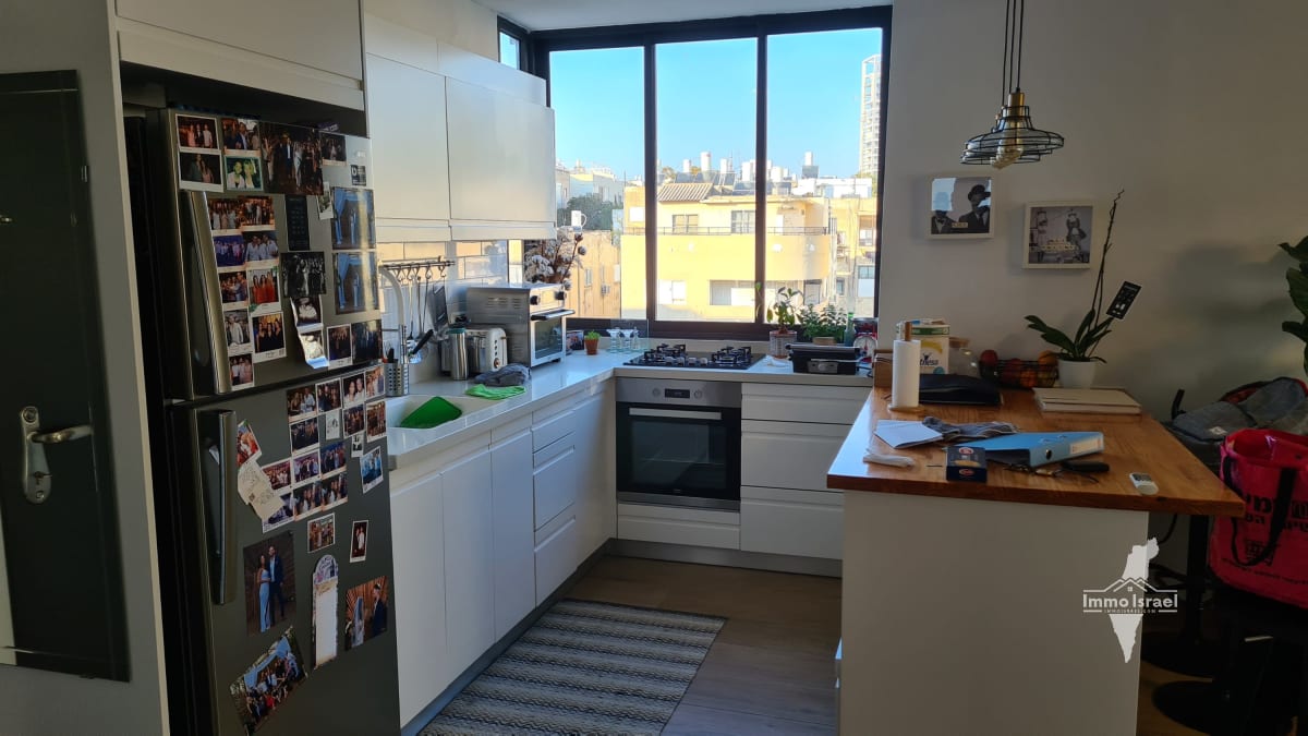 2-Room Apartment For Sale On Bilu Street, Tel Aviv