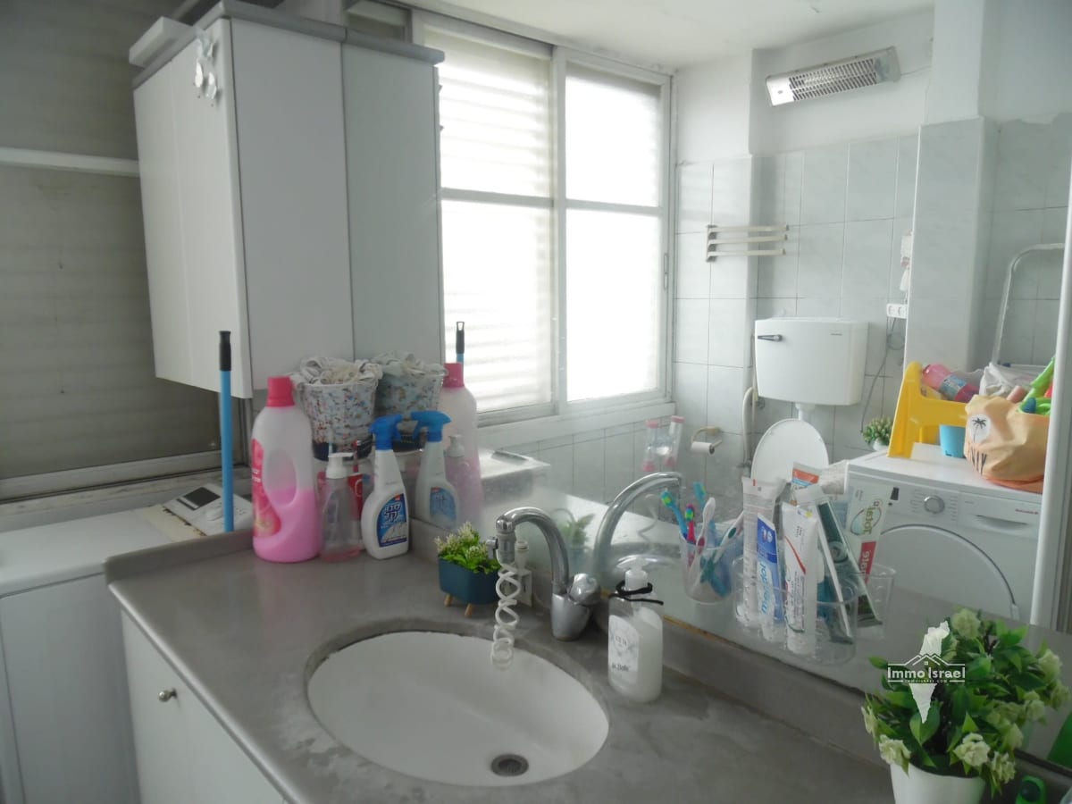 3-Room Apartment For Sale On Petah Tikva Street, Netanya