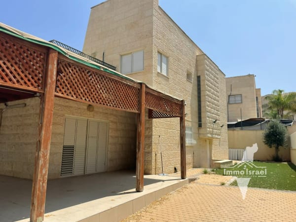 Villa familiale dans le quartier de Ramot