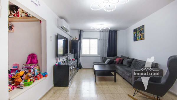 4-Room Apartment, 90 sqm in Vav Hahadasha