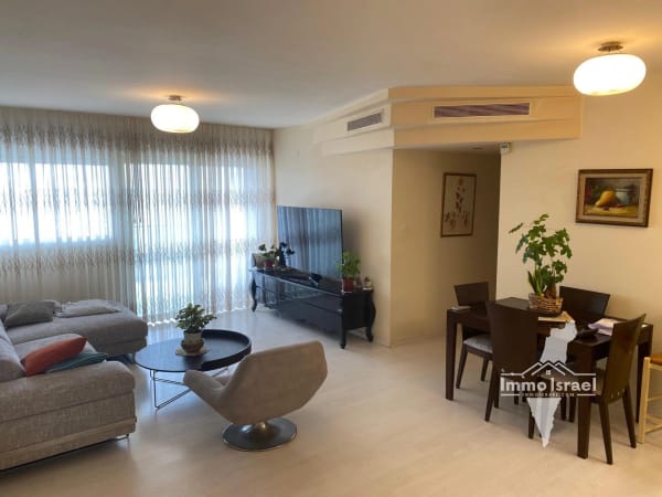 For Sale: 4-Room Apartment in Tashah
