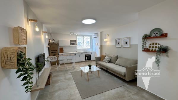 À vendre: Appartement étudiant Suites amélioré, meublé