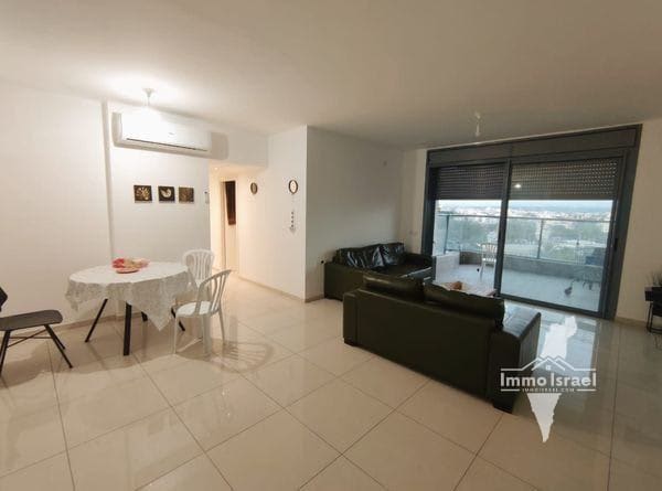 For Sale: 5-Room Apartment in Rambles Neighborhood, Ramla