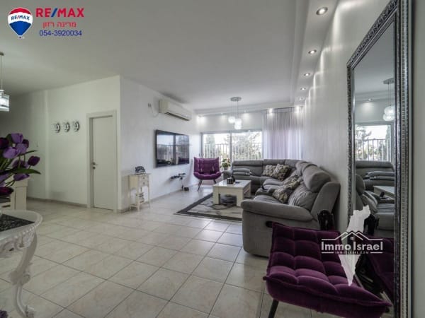 À vendre : Appartement de 5 pièces au centre de Nahariya