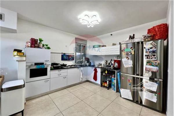 À vendre : Appartement de 4 pièces rue Elkharizi, Netanya