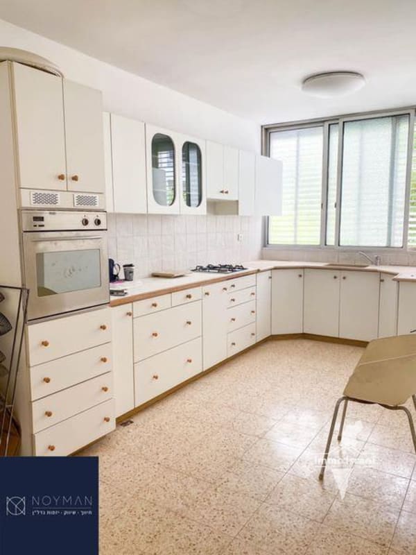 Appartement de 4 pièces à louer rue Aviv, Herzliya