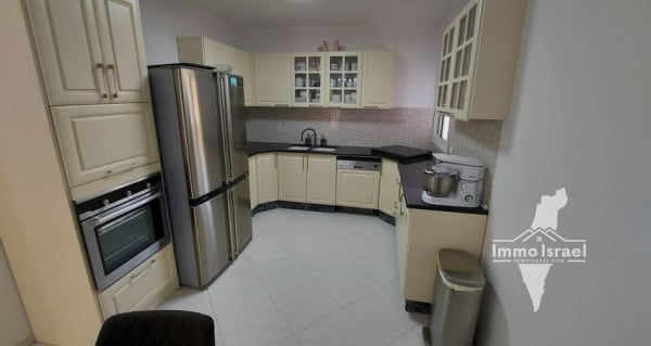 Appartement de 4 pièces à vendre sur la rue Bustan, Rehovot