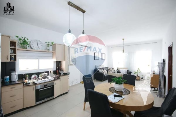 Maison individuelle de 3 pièces à vendre sur la rue Shvat 35, Tel Aviv