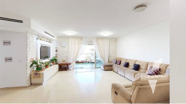 Appartement de 5 pièces à vendre sur la rue Isser Yehuda Unterman, Tel Aviv