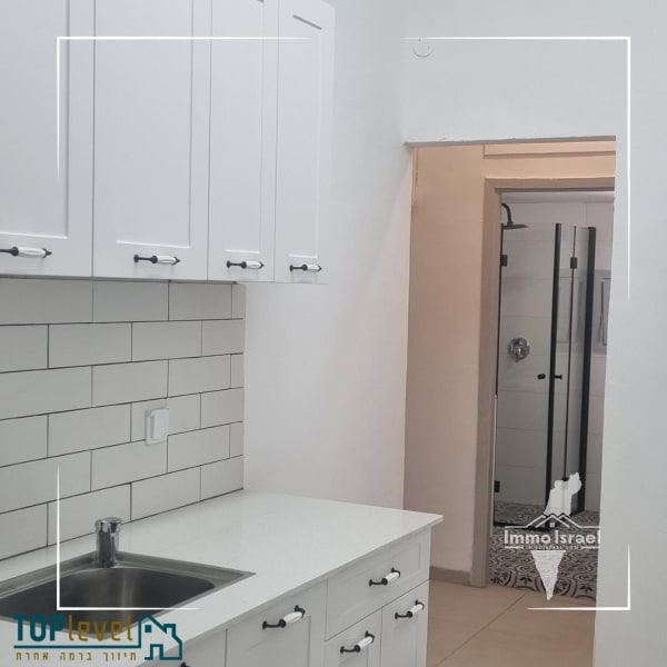 2.5-Room Apartment for Rent at Ben Yehuda 17, Haifa