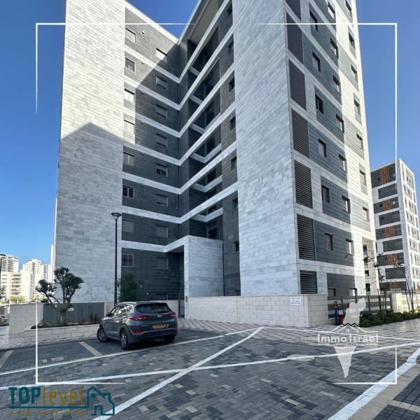 Appartement de 3 pièces avec jardin à louer au 9, rue HaAnafa, Tirat Carmel