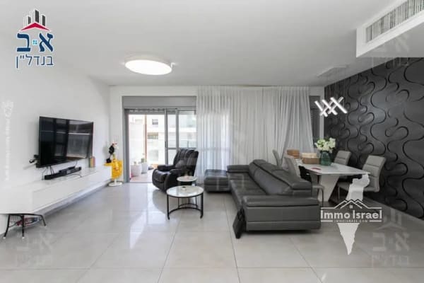 5-Room Apartment for Sale on Zohar Street, Matam Center, Neot Peres, Haifa