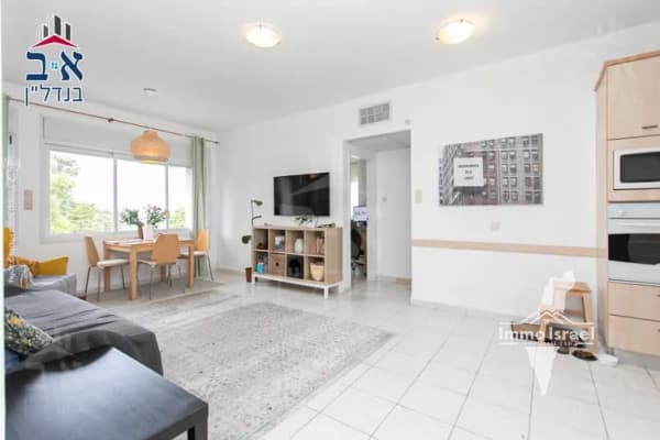 3-Room Apartment for Sale on Shoshanat Ha'Karmel Street, Haifa