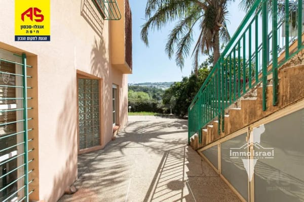 Appartement jardin de 6 pièces à vendre sur la rue Nurit, Haïfa