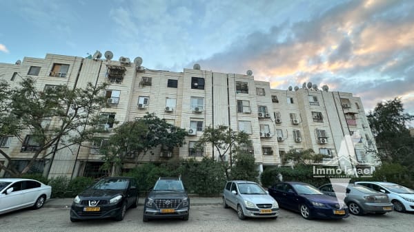 4-Room Apartment for Sale on Alfasi Street, Be'er Sheva