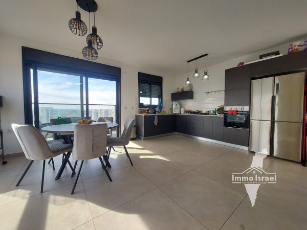 4-Room Apartment for Rent at 34 Moshe Dayan Road, Tel Aviv