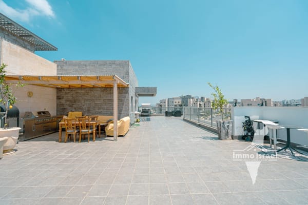 פנטהאוז 5 חדרים למכירה בחריש רחוב תמר 18