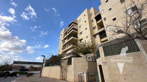 3-Room Apartment for Sale at 11 Gideon Hausner Street, Be'er Sheva