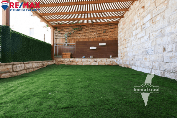 Rez-de-jardin de 4 pièces à vendre au 72 rue Shoham, Harish