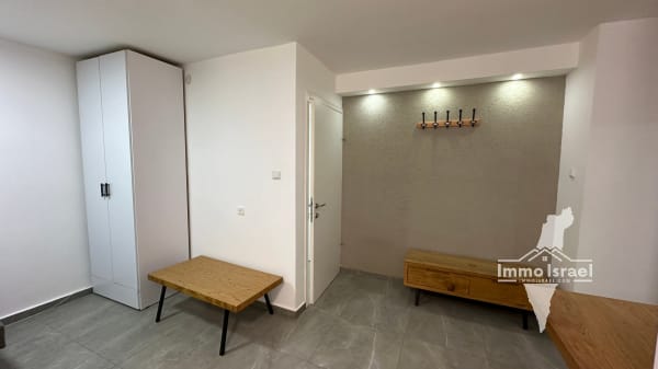 Investment Property Divided into 2 Units on Mivtsa Yoav Street, Be'er Sheva