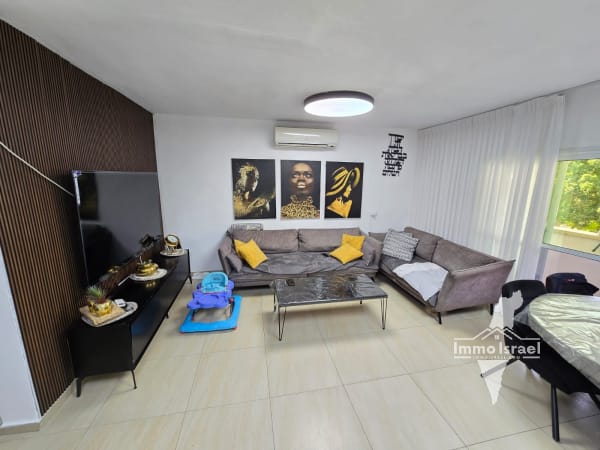 4-Room Apartment for Sale at Weizman Street, Be'er Sheva