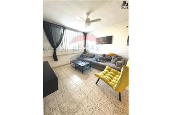 Appartement de 3 pièces à vendre sur la rue Refa'el Eli'az, Tel Aviv-Yafo