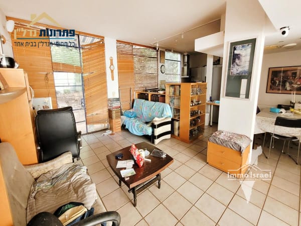 4.5-Room Garden Apartment for Sale on Agmon Street, Haifa