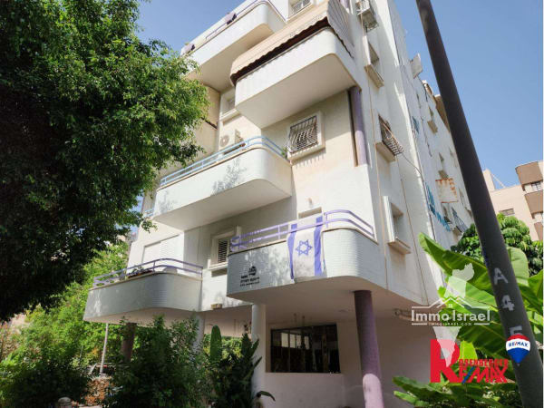 Appartement de 3,5 pièces à vendre sur la rue Rabi Yosef Karo, Rishon LeTsiyon