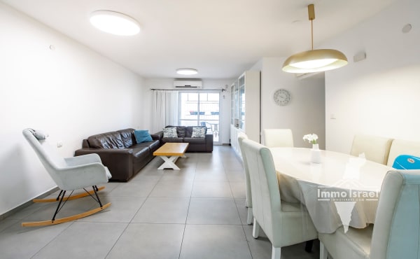4-Room Apartment for Sale on Yehuda Ha-Nasi Street, Petah Tikva