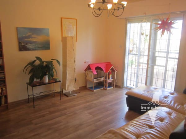 6.5-Room Garden Apartment for Sale on Adam Street, Jerusalem