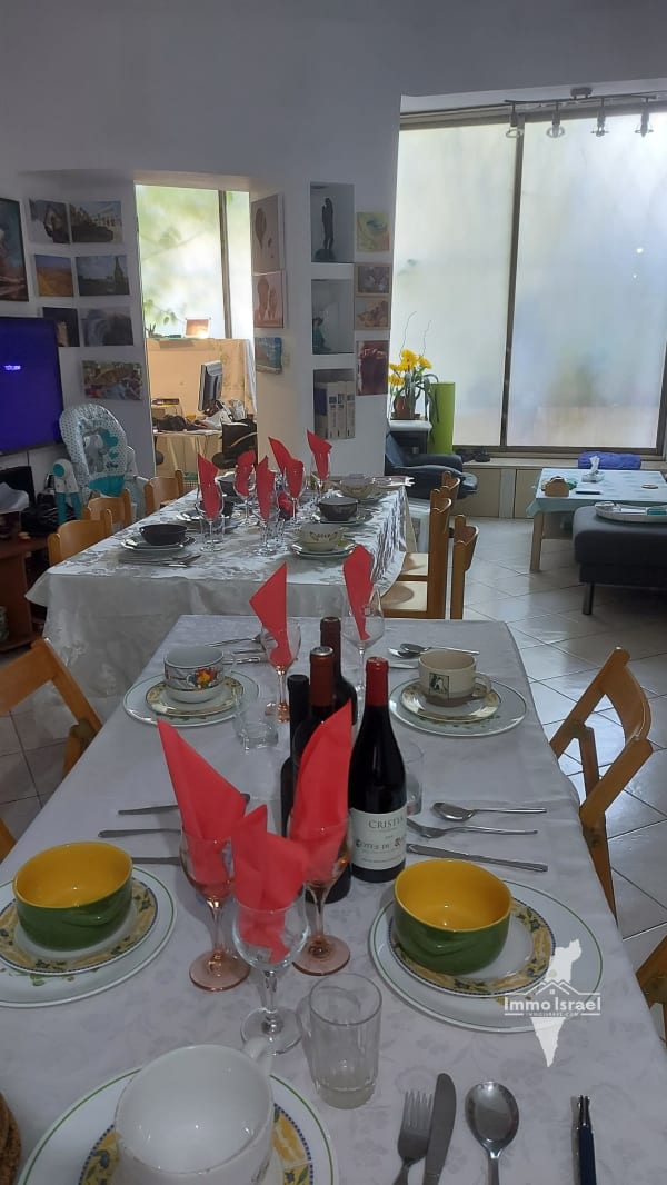 דירה 3 חדרים למכירה ברחוב הל”ה, גבעתיים