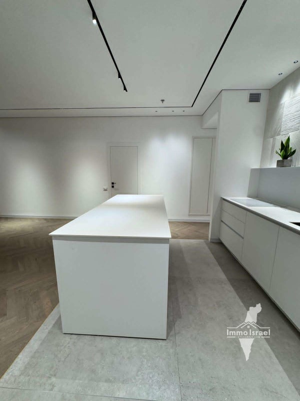 3-Room Apartment For Rent On Totseret Haaretz Street, Tel Aviv