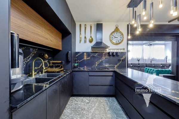 4-Room Garden Apartment For Sale On Eliyahu Koren Street, Jerusalem