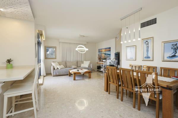 4-Room Apartment For Sale On Bnei Binyamin Street, Netanya