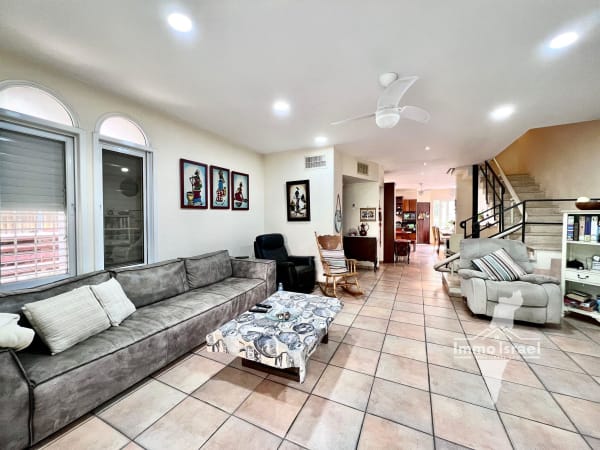 Дуплекс на продажу на улице ха-Тнуа ха-Циони, Нетания