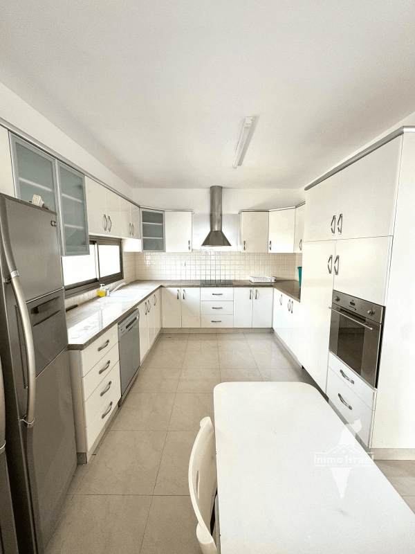 5-Room Mini Penthouse For Sale On Pierre Koenig Street, Netanya