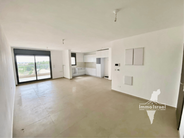 4-Room Apartment For Sale On Tidhar Street, Givat Ze'ev