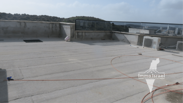 11-Room Villa For Sale On Havakuk HaNavi Street, Bet Shemesh