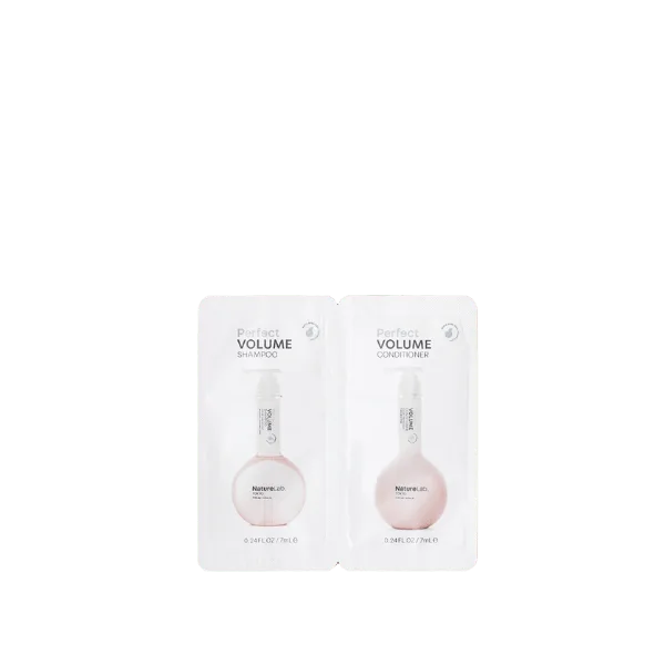 The image shows a Mono - UniFlat_Tandem 10ml stand-up pouch. The pouch is designed with a flat, rectangular shape and has a clear, transparent front that allows the contents to be visible. The packaging appears sleek and modern, suitable for holding various liquid or gel products. The top of the pouch is sealed, and it includes a small spout for easy dispensing. The overall design is minimalist and functional, aimed at efficient storage and use.