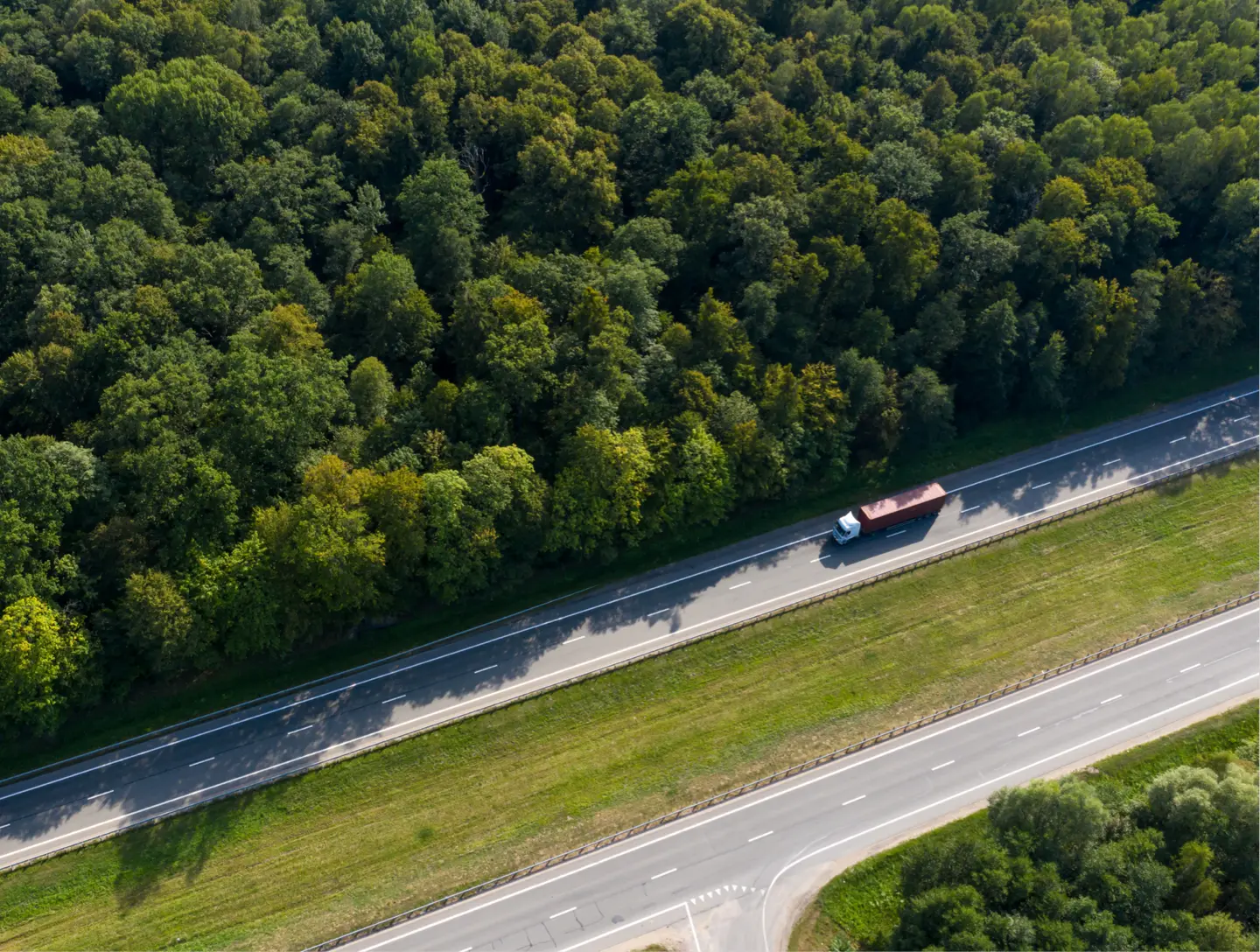 A Premium Design that Reduces Material and Transportation Costs
