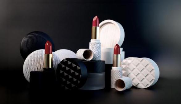 Quadpack BeautyWood 2026 collection featuring refillable wood cosmetic packaging jars and compacts