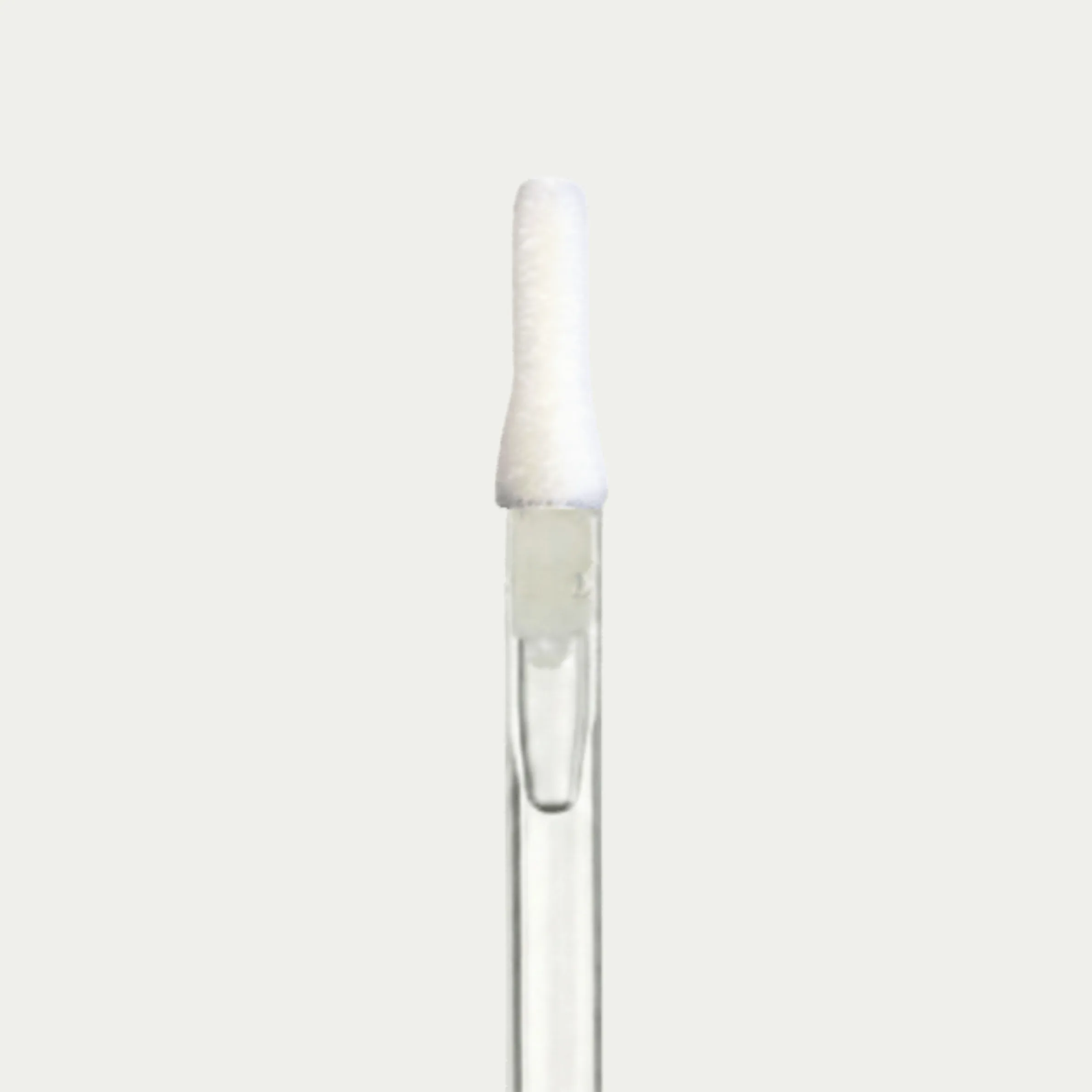 Tapered paddle doe-foot applicator with wider base and thinner top