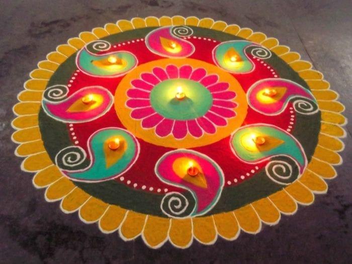 diwali rangoli design with diyas