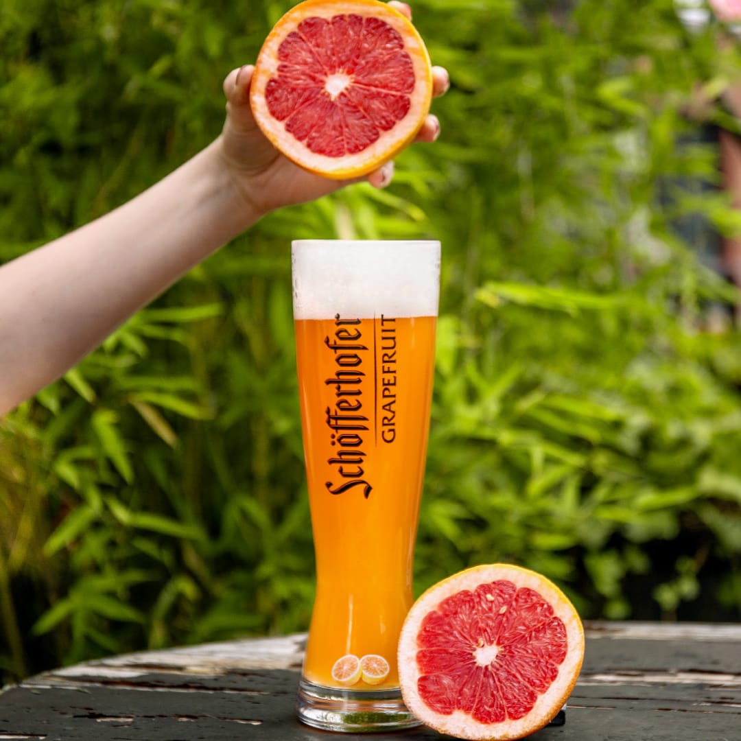 Combo Cerveza Shöfferhofer Grapefruit 330 + Vaso - Imagen 3