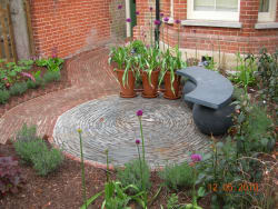 Main photos of Holmes and Gardens Landscaping