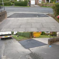 A small area of tarmaced drive